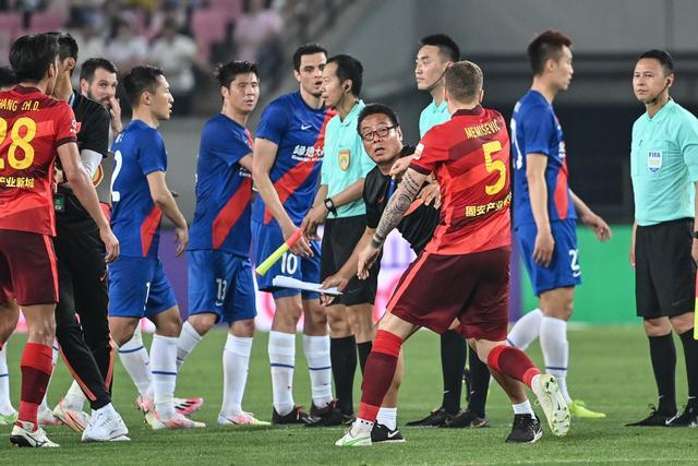雷霆大胜终结快船9连胜 文班7分马刺再遭3连败